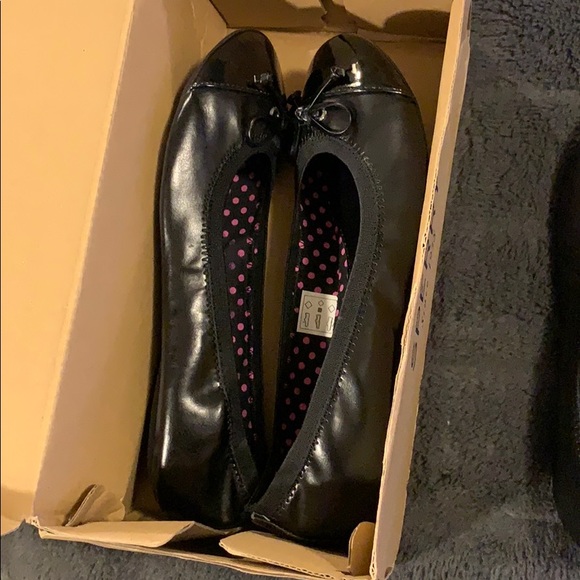 NWT Sperry Top-Sider Kids Girls Elise Black Faux Leather Bow Flats - Picture 4 of 5